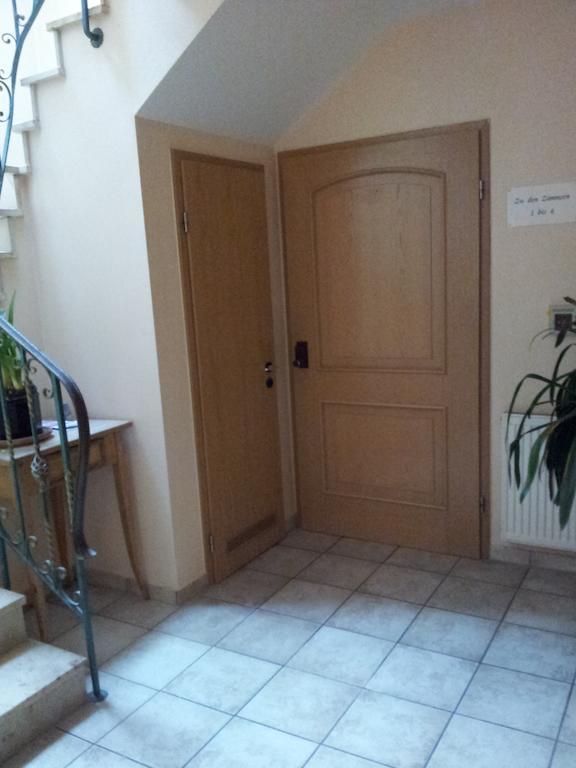 ホテル Zur Frischen Quelle オーバーアスバッハ 部屋 写真