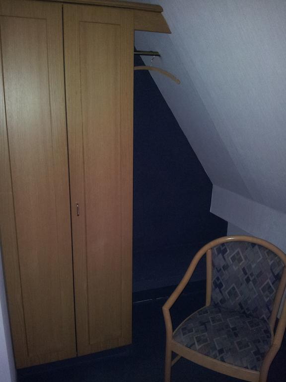 ホテル Zur Frischen Quelle オーバーアスバッハ 部屋 写真